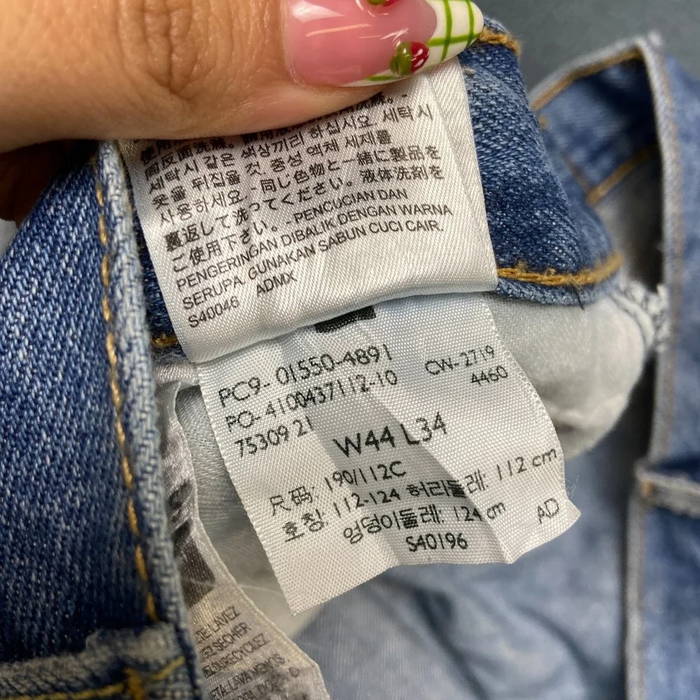 Levi's 550 Jeans Men 44x34 Blue Denim Light Wash Straight Relaxed Fit Whiskering